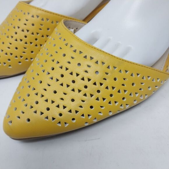 JONES NEW YORK SIGNATURE. YELLO GOLD SANDAL. SIZE 11. - Picture 3 of 16